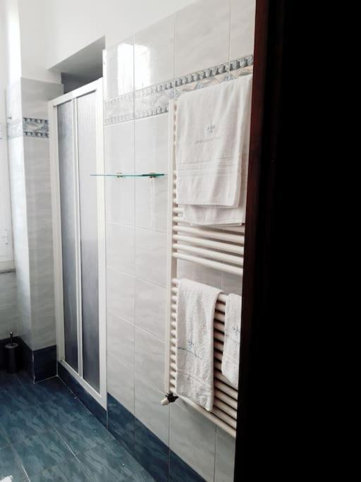 Small Luxury House La Spezia Luaran gambar