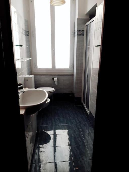 Small Luxury House La Spezia Luaran gambar