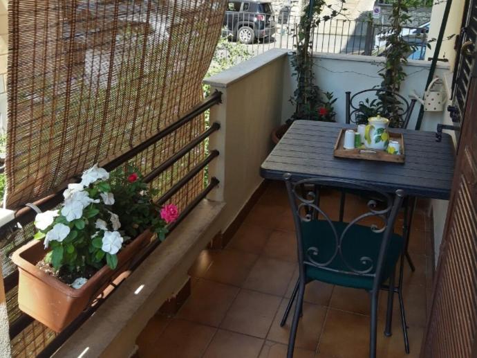 Small Luxury House La Spezia Luaran gambar