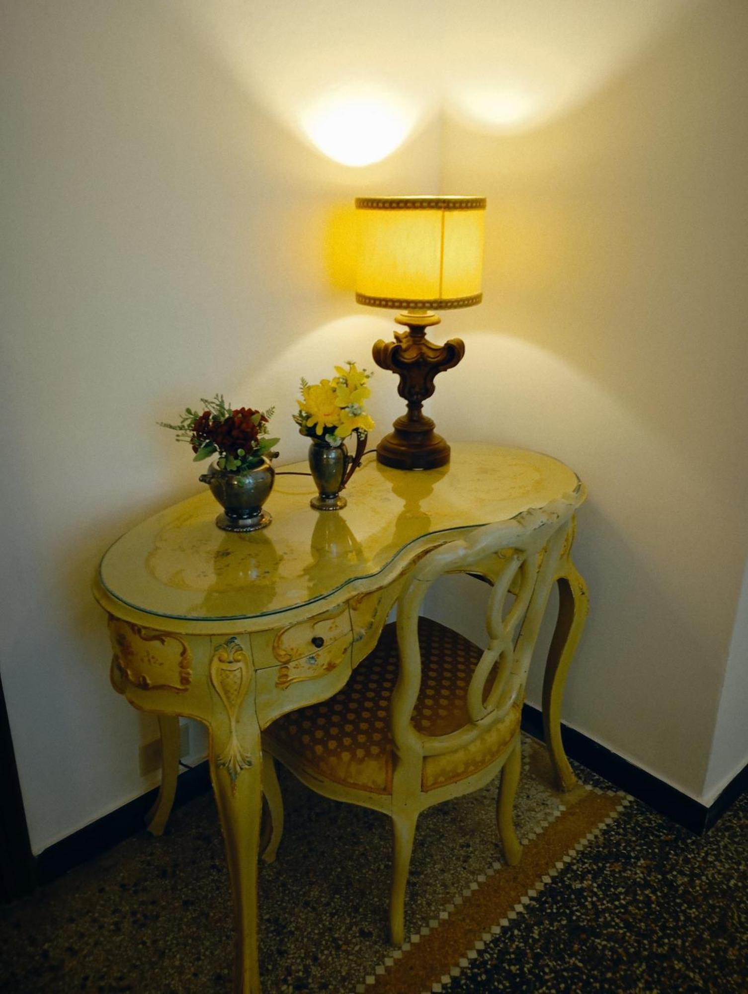 Small Luxury House La Spezia Luaran gambar